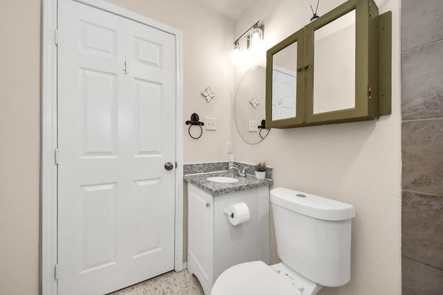 7711 Avenue L, Houston, TX 77012