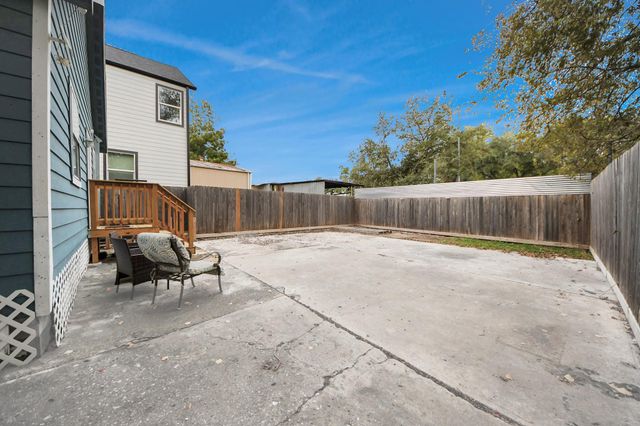 7711 Avenue L, Houston, TX 77012
