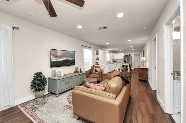 7711 Avenue L, Houston, TX 77012