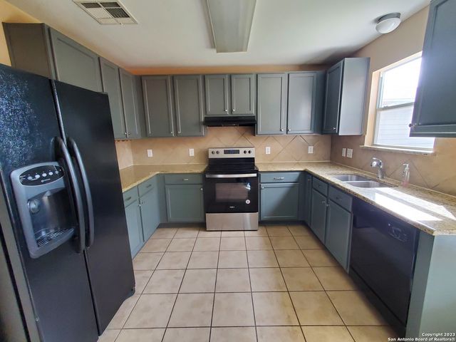 228 Anvil Pl, Cibolo, TX 78108