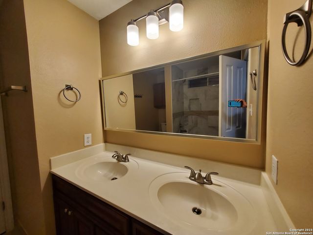 228 Anvil Pl, Cibolo, TX 78108
