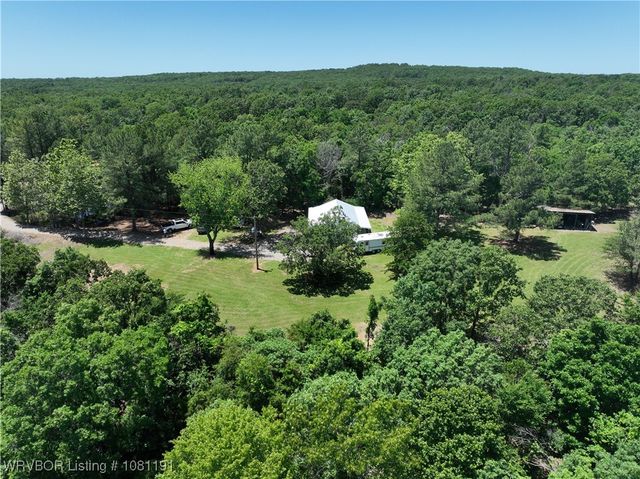 469497 975 Road, Sallisaw, OK 74955