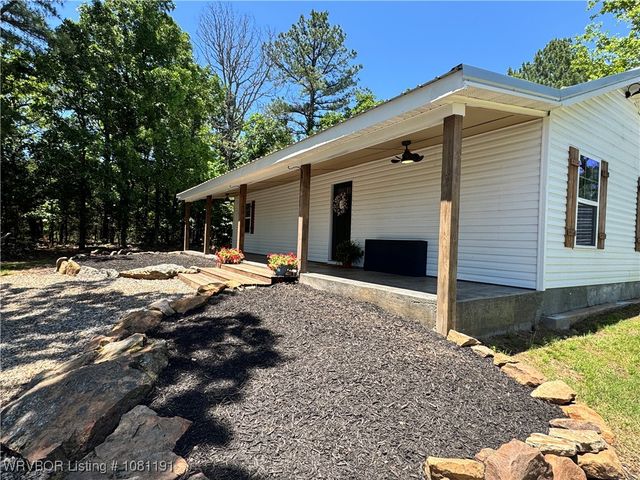 469497 975 Road, Sallisaw, OK 74955