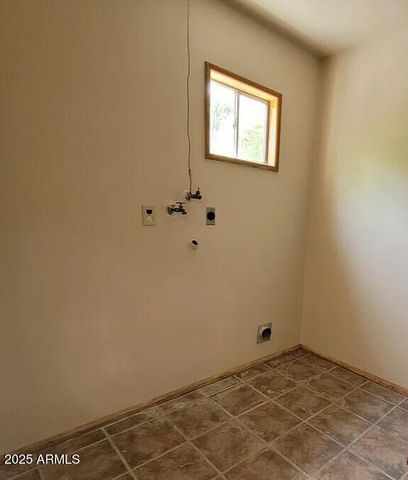 16685 W SHRINE Drive, Yarnell, AZ 85362