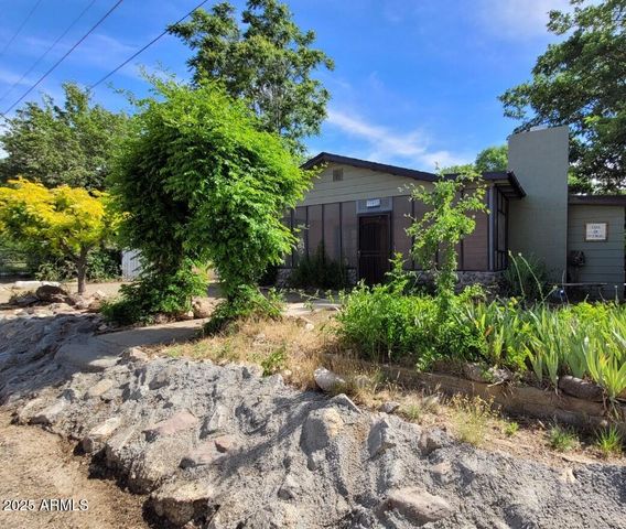 16685 W SHRINE Drive, Yarnell, AZ 85362