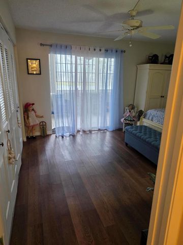 334 Southhampton B 334, West Palm Beach, FL 33417