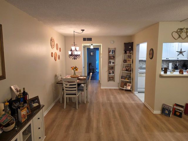 334 Southhampton B 334, West Palm Beach, FL 33417