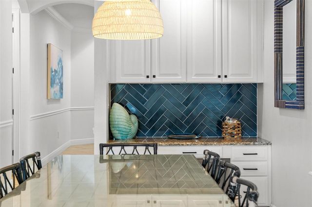 1041 CASTLE PINES COURT, Reunion, FL 34747