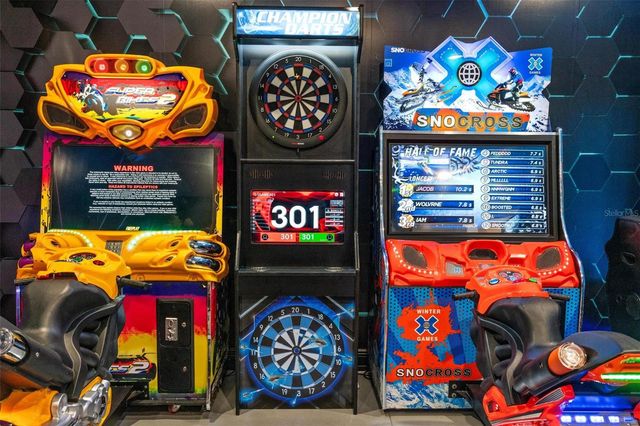 1041 CASTLE PINES COURT, Reunion, FL 34747