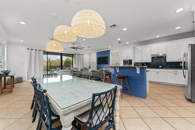 1041 CASTLE PINES COURT, Reunion, FL 34747