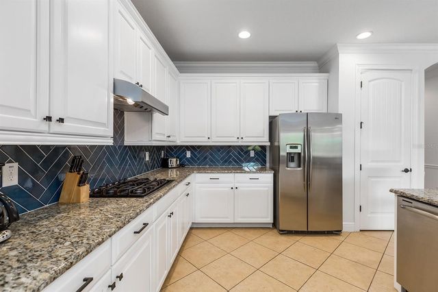 1041 CASTLE PINES COURT, Reunion, FL 34747