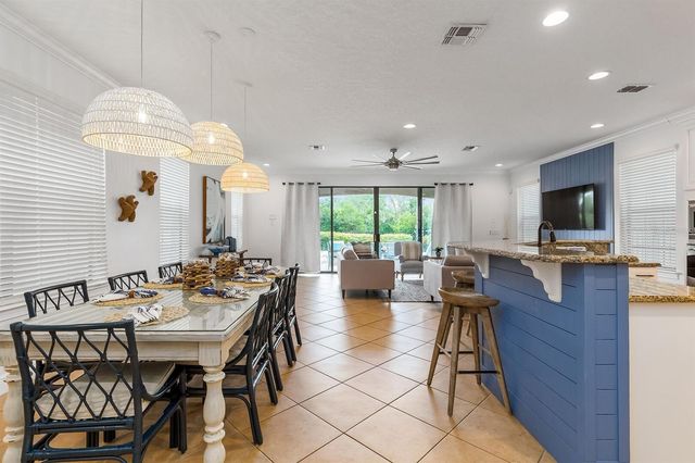 1041 CASTLE PINES COURT, Reunion, FL 34747