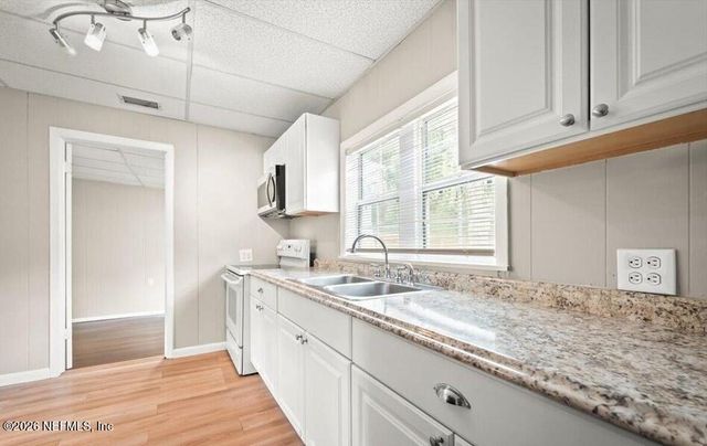 2514 PEACH Drive B, Jacksonville, FL 32246