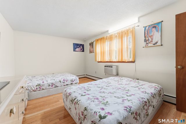 27 Thompson Road F, Manchester, CT 06040