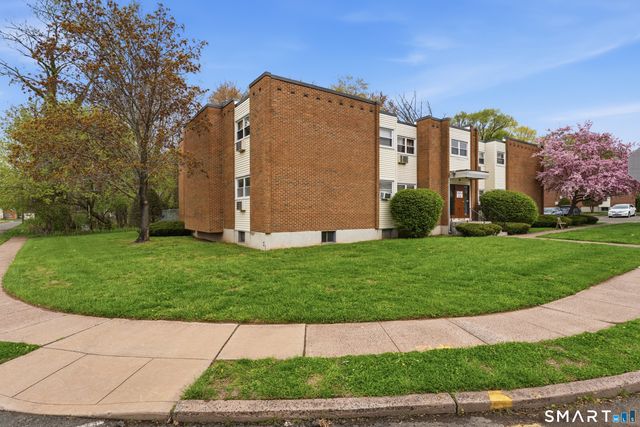 27 Thompson Road F, Manchester, CT 06040