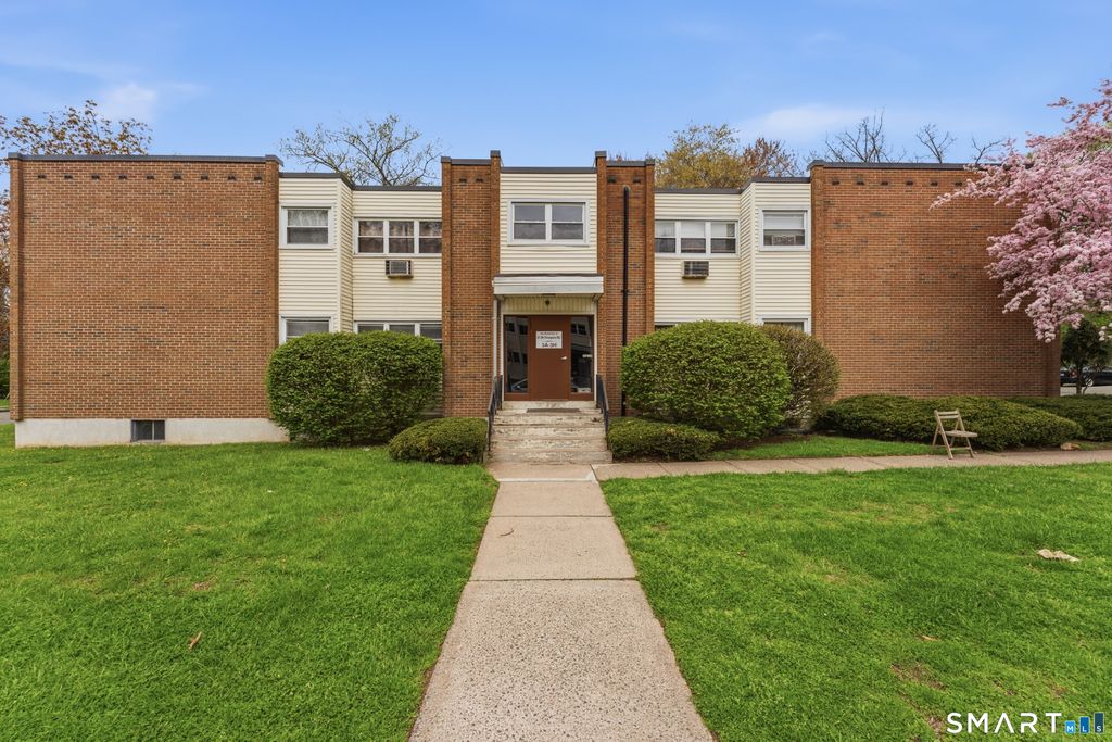 27 Thompson Road F, Manchester, CT 06040