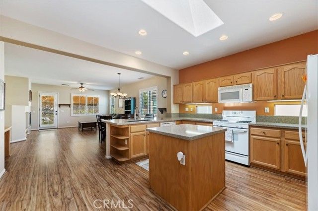 24479 Chamois, Corona, CA 92883