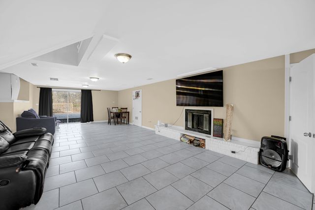 1741 Oak Lane Road, Flossmoor, IL 60422