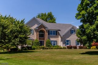 3 Danberry Dr, East Amwell Twp., NJ 08551