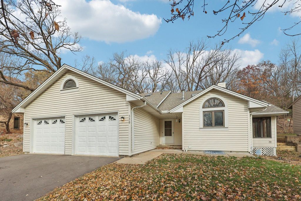 330 E 152nd Street, Burnsville, MN 55306