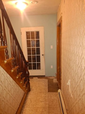80 Maple St, Spencer, MA 01562