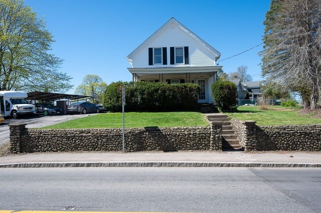 80 Maple St, Spencer, MA 01562