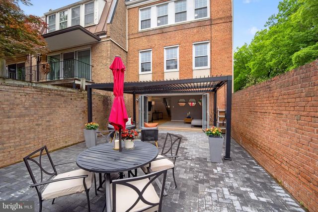 612 4TH PL SW, Washington, DC 20024
