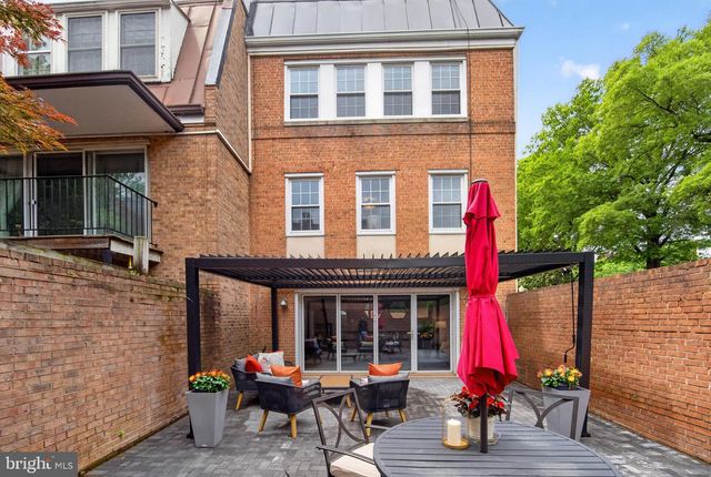 612 4TH PL SW, Washington, DC 20024