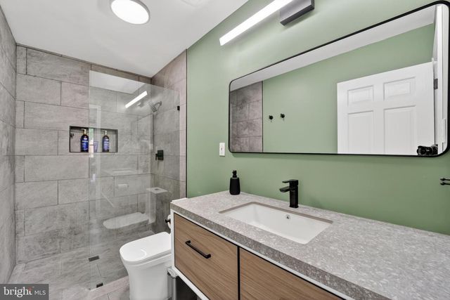 612 4TH PL SW, Washington, DC 20024