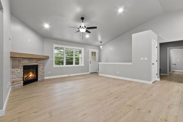 482 HIGH RIDGE TRAIL, Pulaski, WI 54162