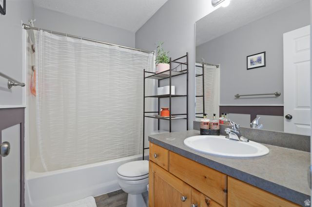 1064 E FORT LN, Ogden, UT 84404