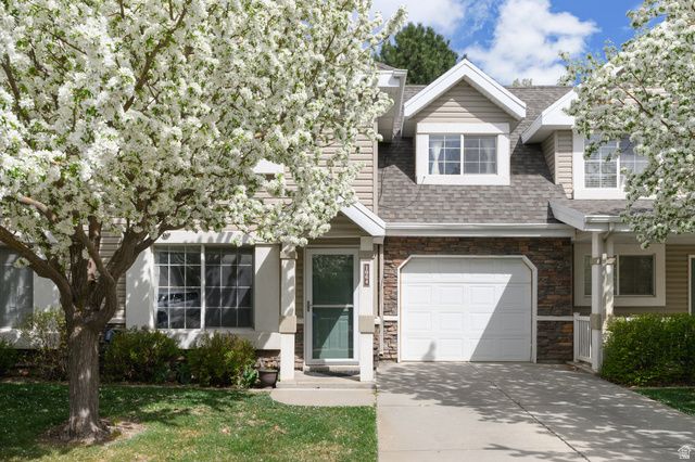 1064 E FORT LN, Ogden, UT 84404