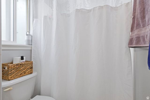 1064 E FORT LN, Ogden, UT 84404