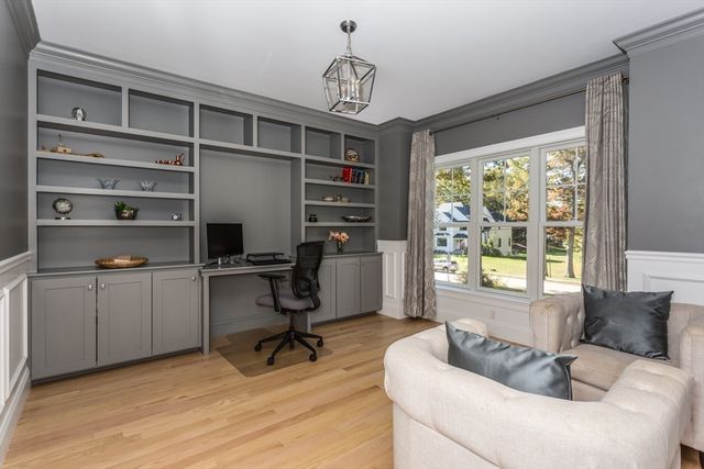 216 Oak St, Westwood, MA 02090