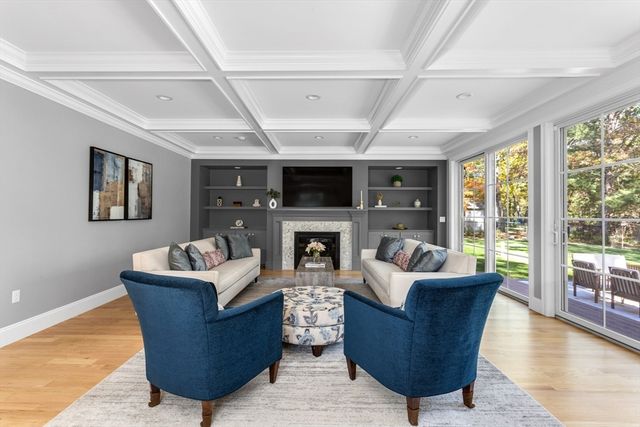 216 Oak St, Westwood, MA 02090