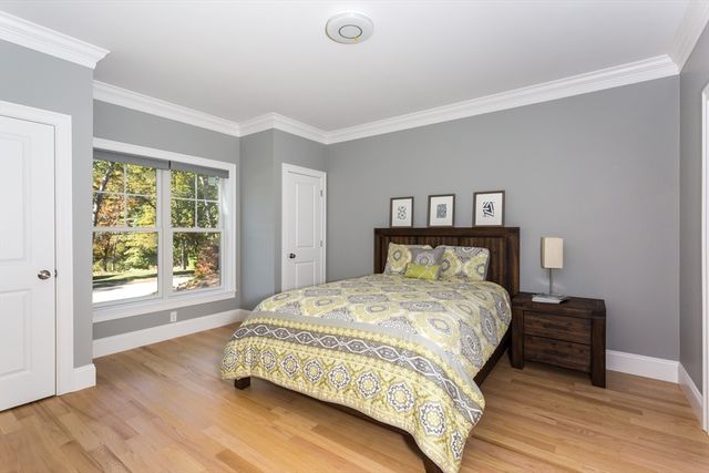 216 Oak St, Westwood, MA 02090