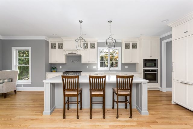 216 Oak St, Westwood, MA 02090