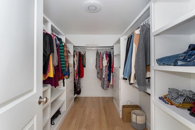 216 Oak St, Westwood, MA 02090