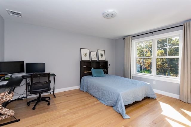 216 Oak St, Westwood, MA 02090