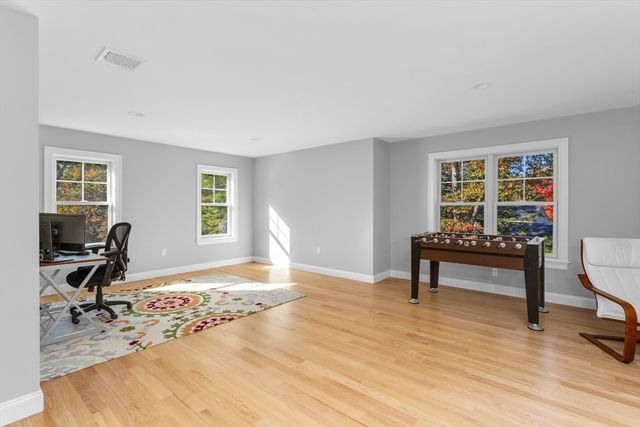 216 Oak St, Westwood, MA 02090