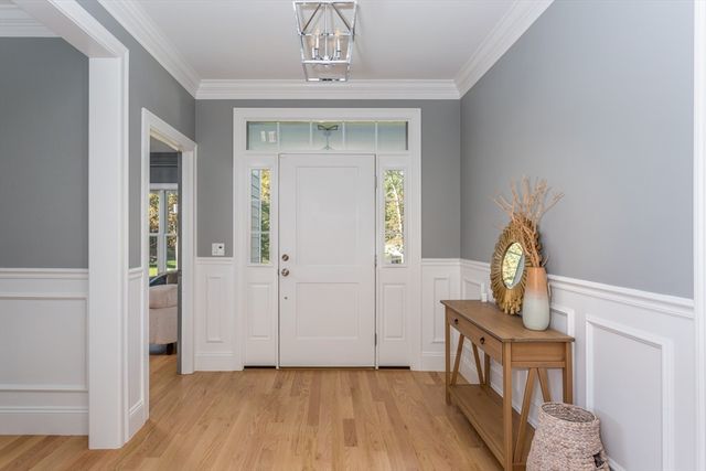 216 Oak St, Westwood, MA 02090