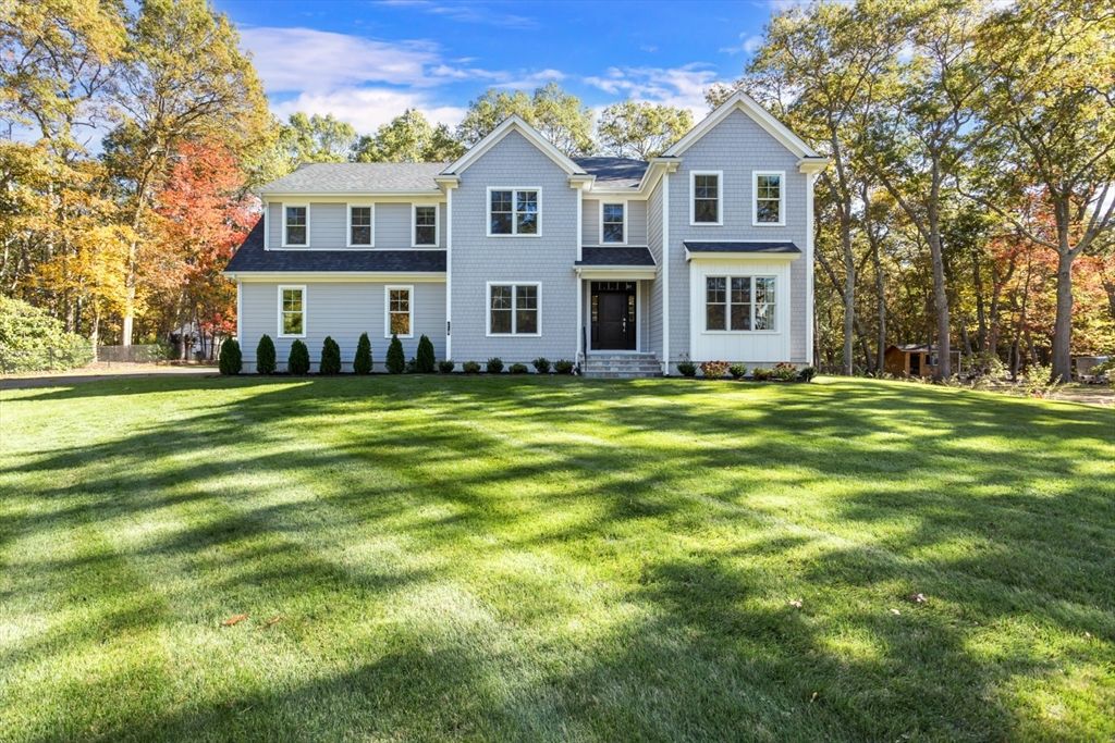 216 Oak St, Westwood, MA 02090