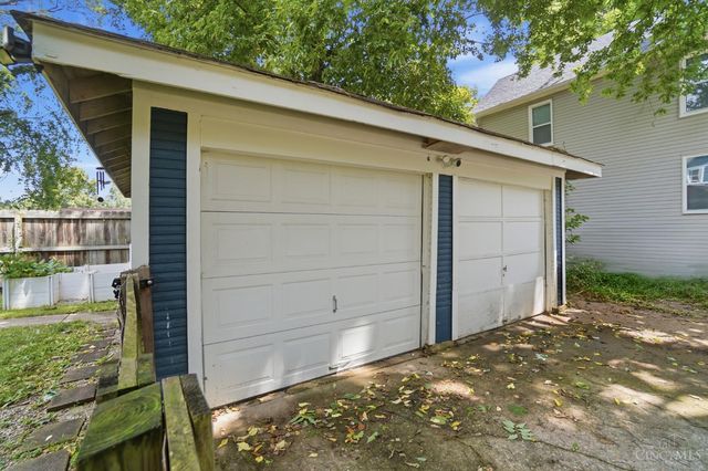 5300 Stewart Avenue, Cincinnati, OH 45227