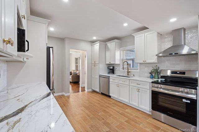 41 Liberty Avenue, North Babylon, NY 11703