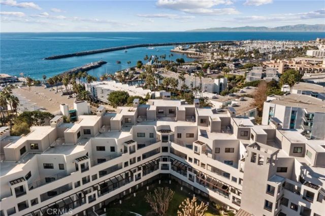 510 The Village 203, Redondo Beach, CA 90277