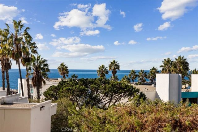 510 The Village 203, Redondo Beach, CA 90277