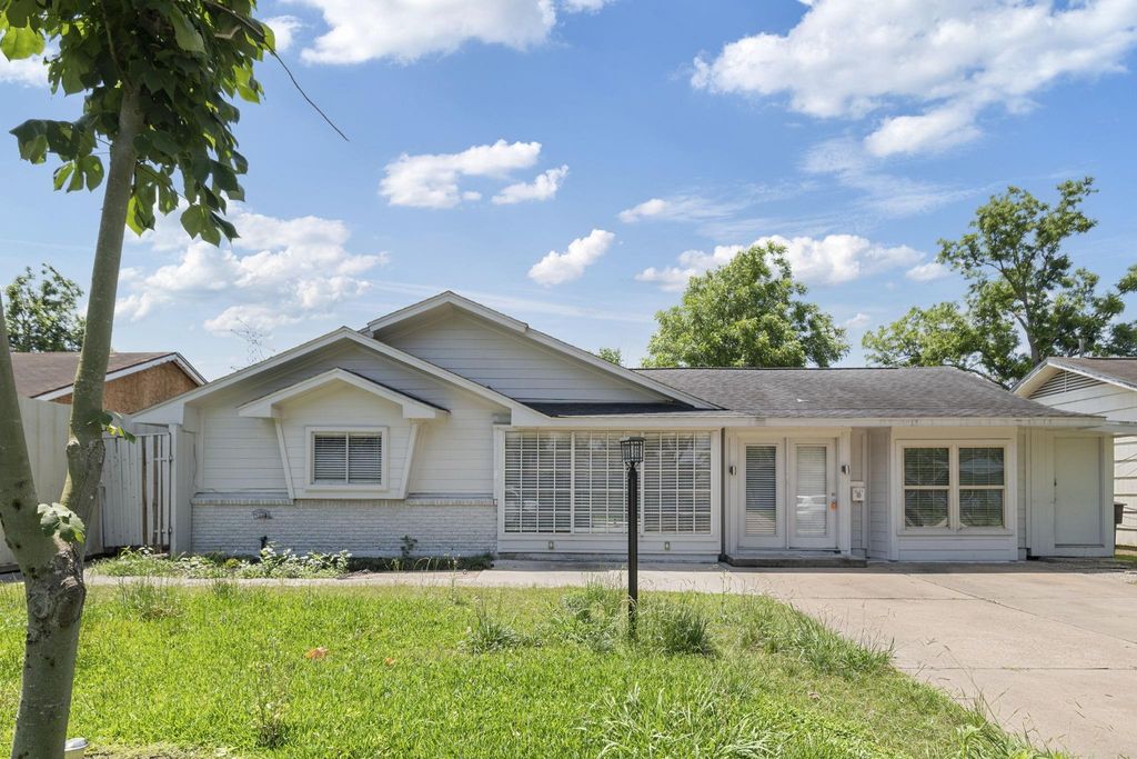 8631 Alcott Drive, Houston, TX 77080