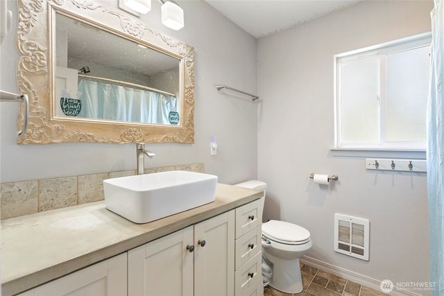 519 Locust Street, Omak, WA 98841