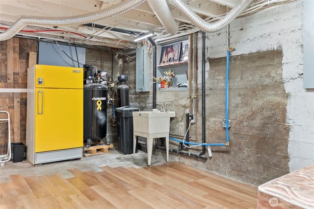 519 Locust Street, Omak, WA 98841