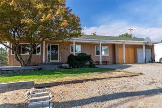 519 Locust Street, Omak, WA 98841